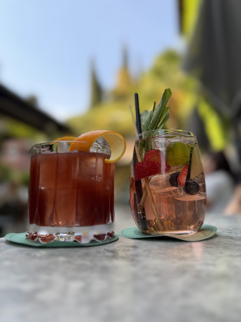 VICOLO Café Aperitivo Vino