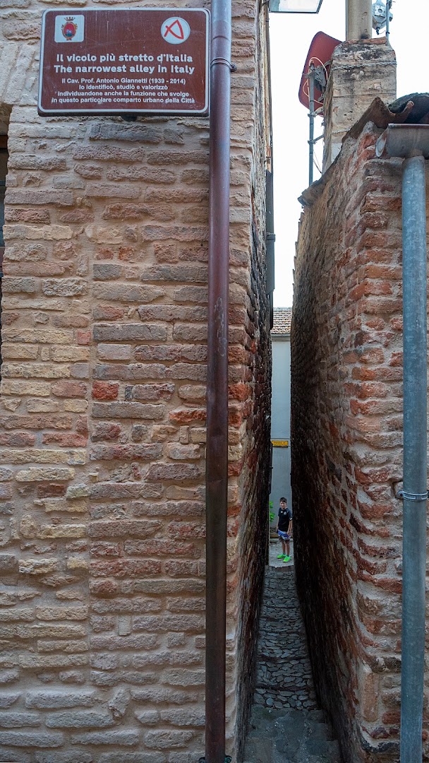Vicolo più Stretto d'Italia