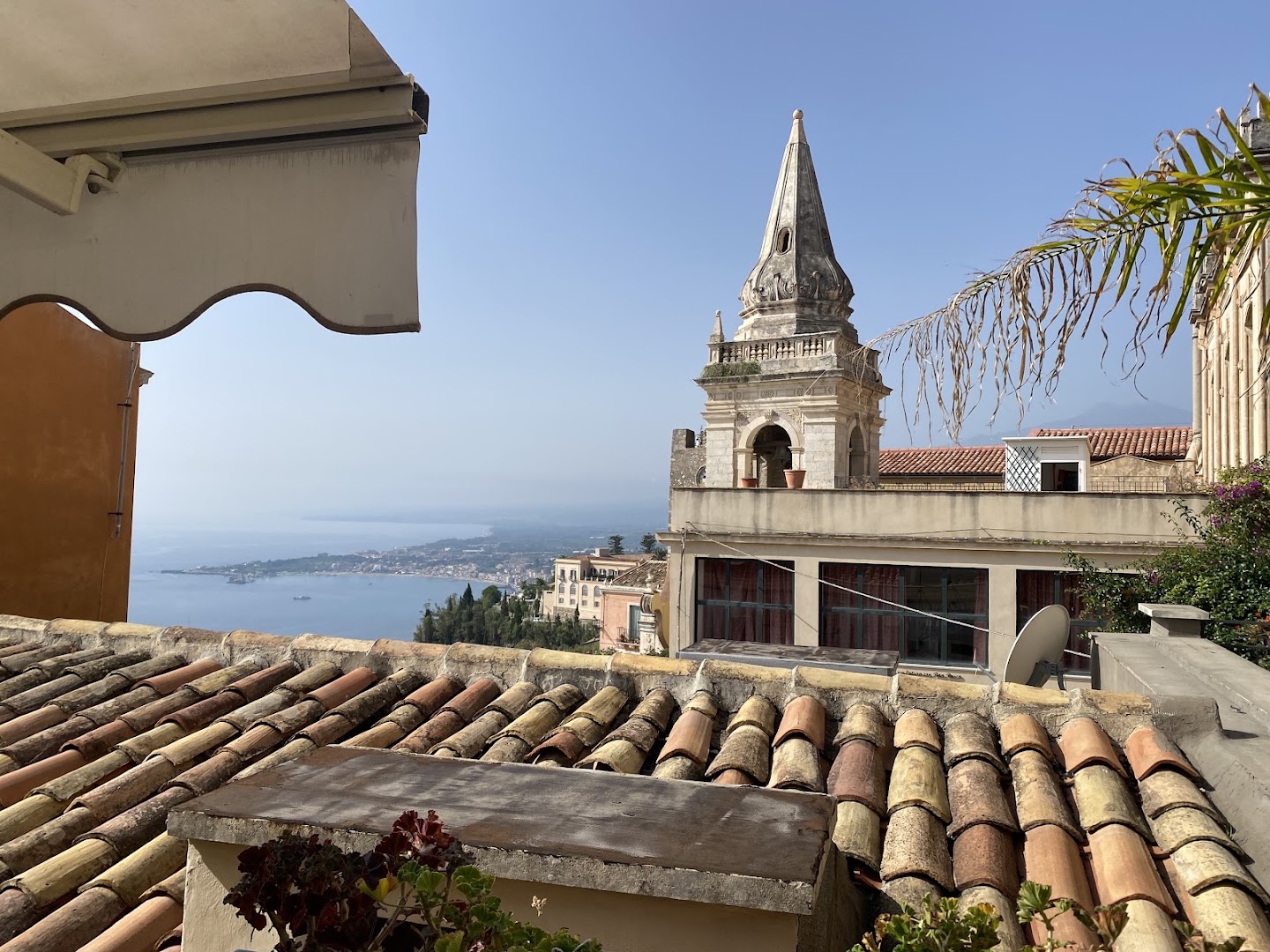 Vicolo Stretto, Mazzeo