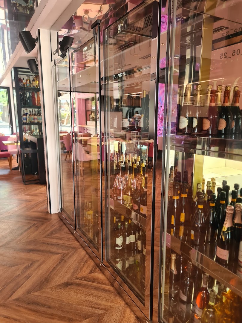 Victor Lab, Riccione