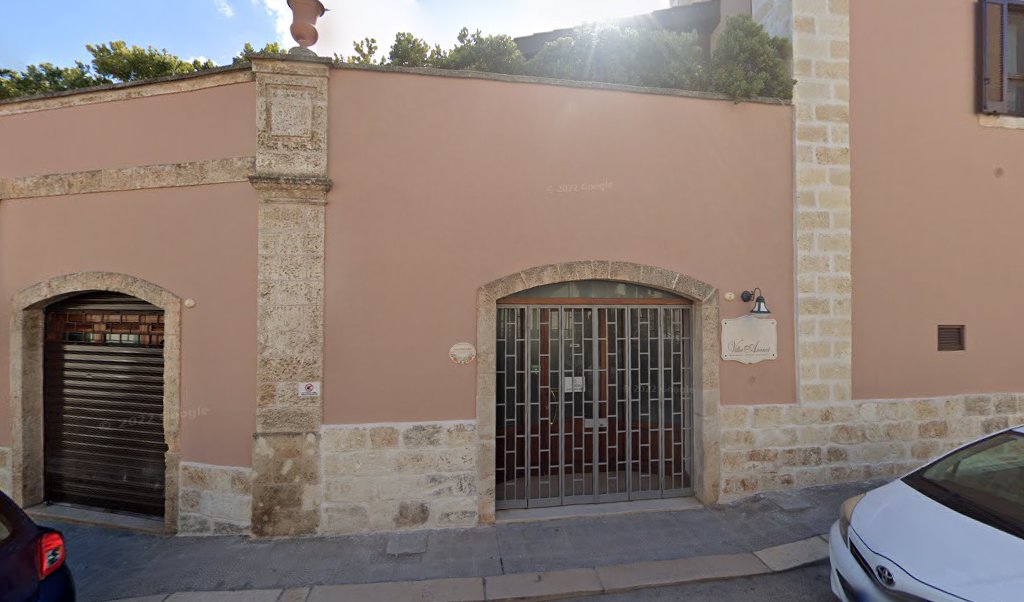 Via Caduti di Tutte le Guerre, 5-7
