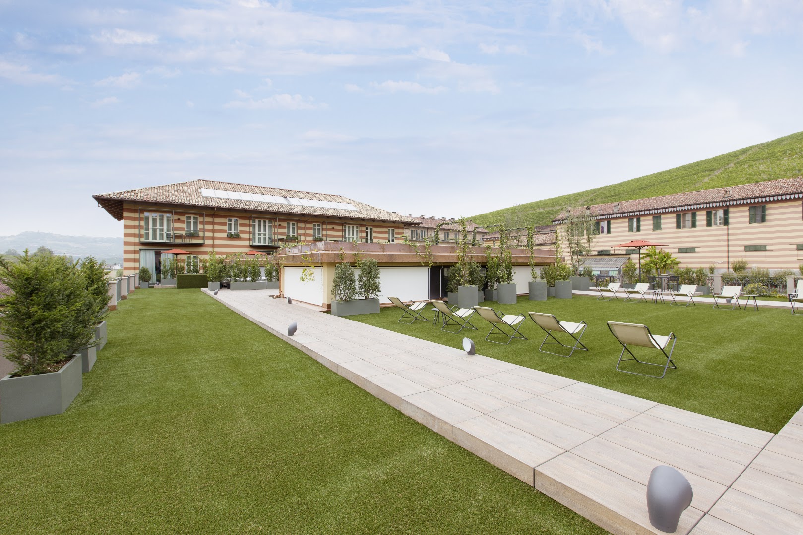 Villaggio Narrante in Fontanafredda & Casa E. di Mirafiore, Serralunga d'Alba