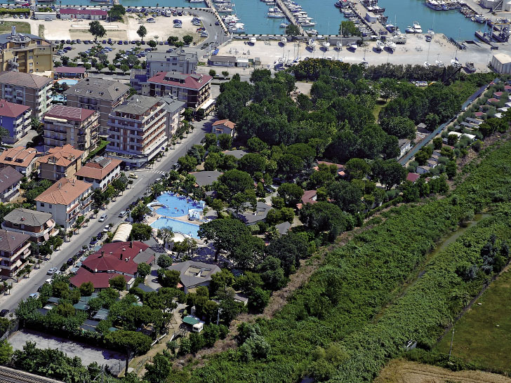 Villaggio Turistico La Capannina