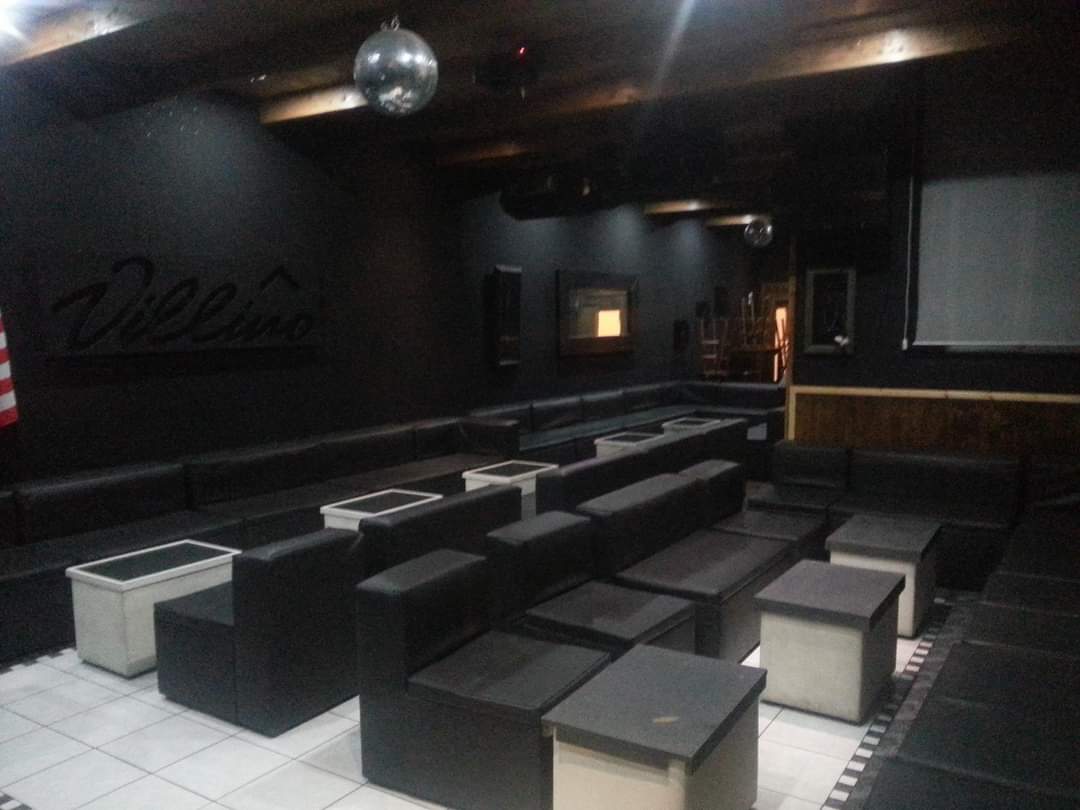 Villino pizza & grill & karaoke, Monza