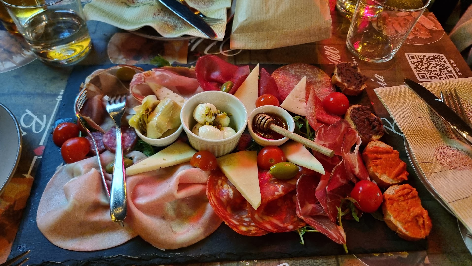 Vinamore Brace & Delizie