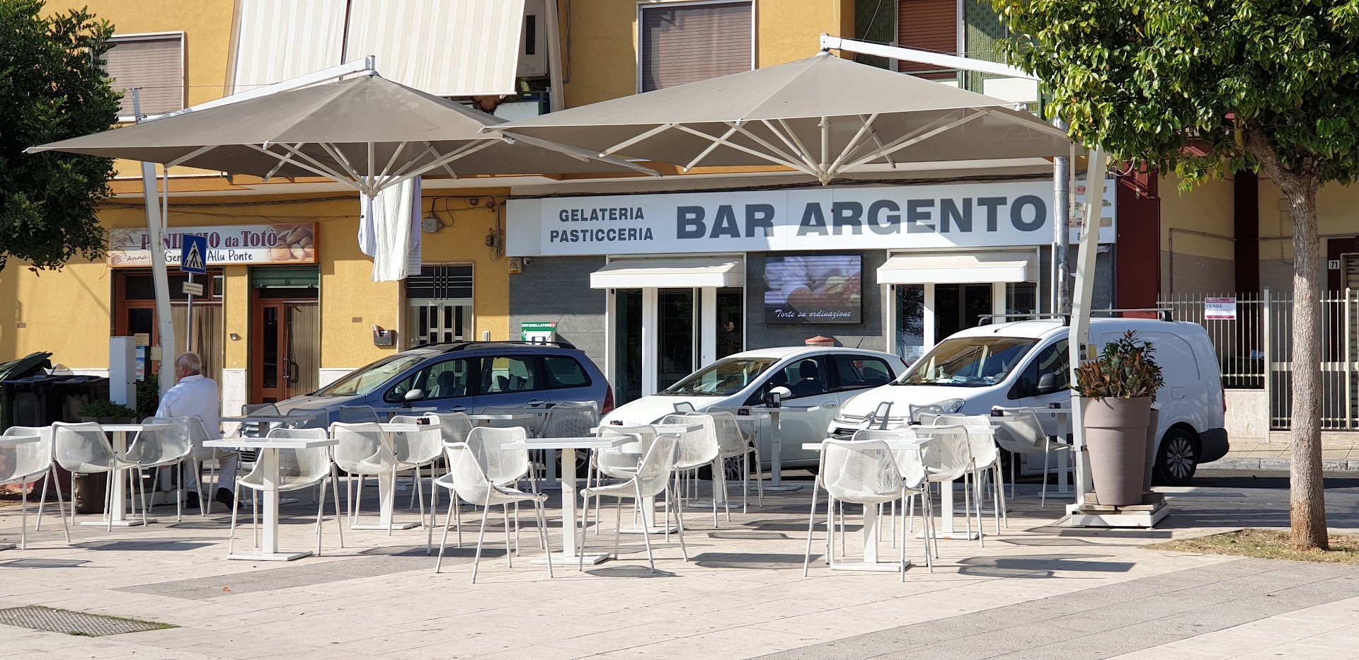 VINCENT CAFE' S.N.C.