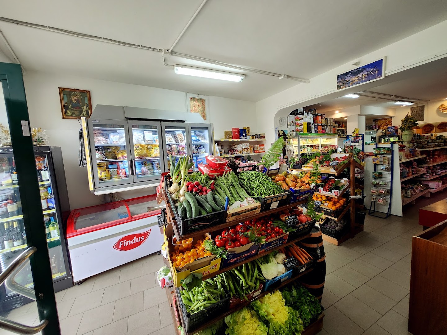 Vincenzo's Market Wines and Sandwiches