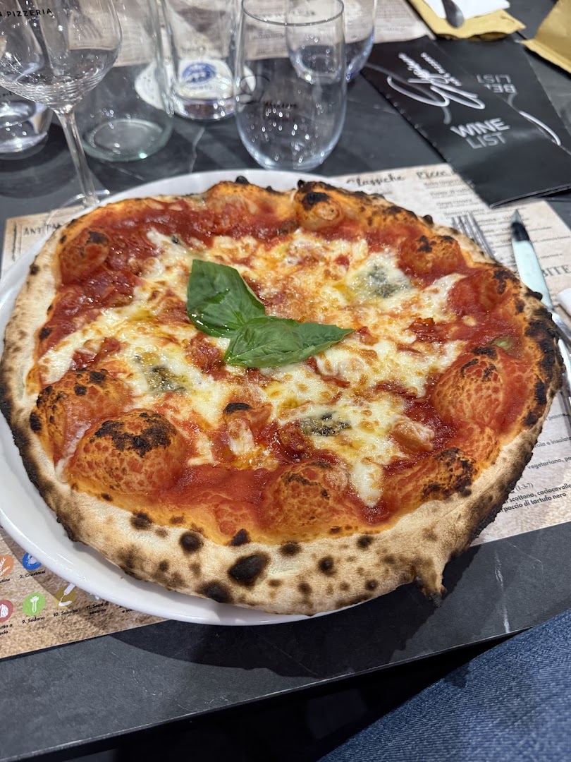 Vinerì2.0 | Wine Pub - Pizzeria & Bistrot