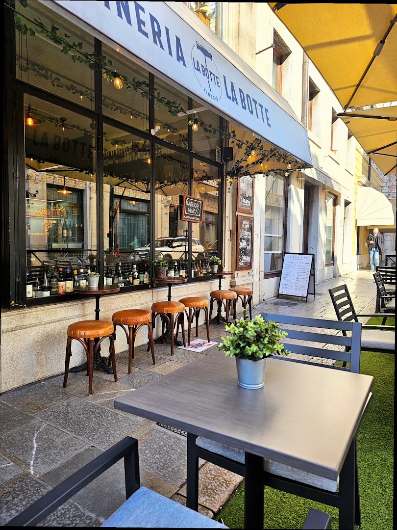 VINERIA LA BOTTE • Vineria naturale🍷🌿 con cucina tipica 🧀🍖
