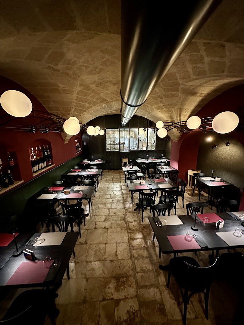 Vineria Manfredi & Retrobottega