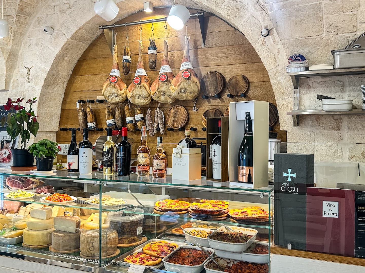 Vino & Amore, Alberobello