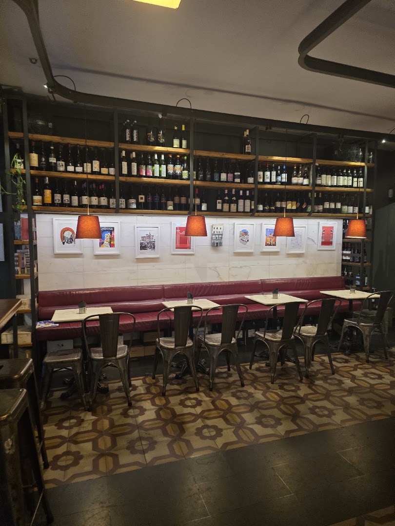 Vinoria Bar Bottiglieria, Chiavari
