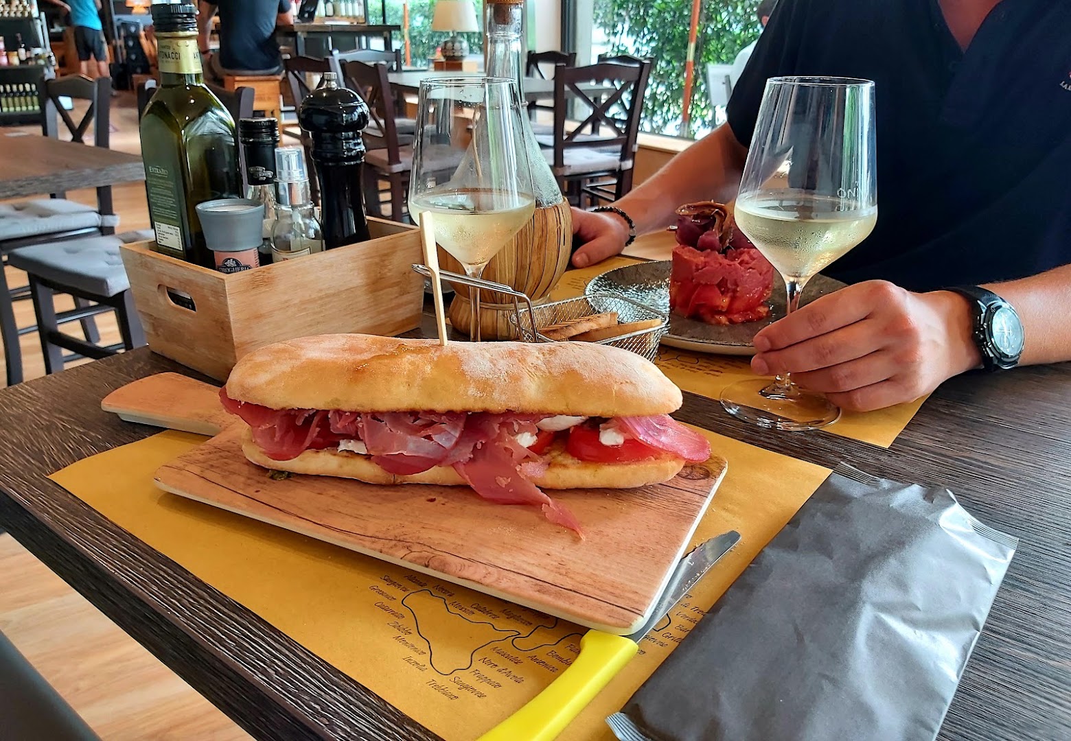 Vinoteca Busto Arsizio - Vineria Spiritoseria