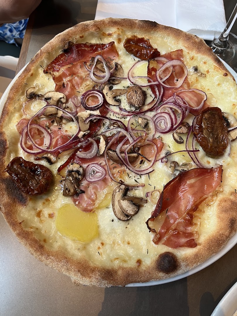 Vinothek Relax Pizzeria