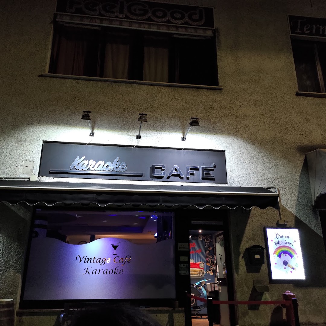 Vintage Karaoke Cafè