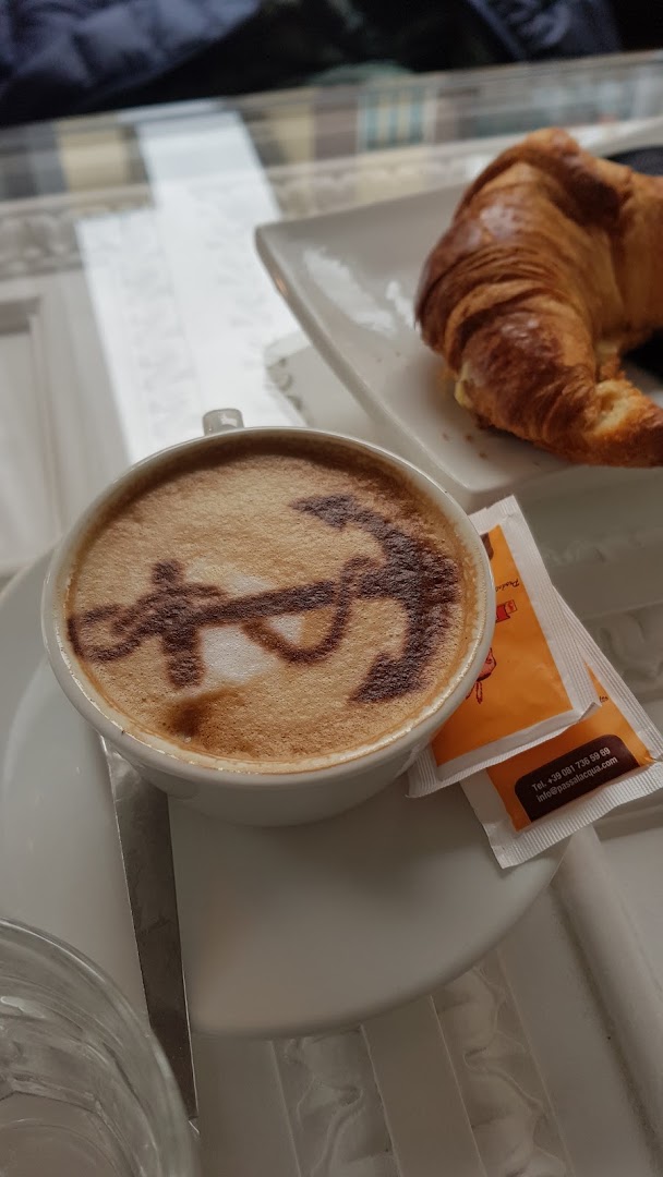 Visionnaire Coffee and Tobacco