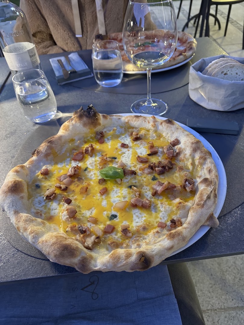 Vista B&B, ristorante, pizzeria e sky bar