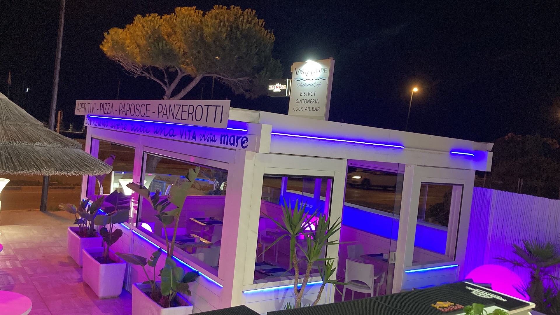 VistaMare -Pizzeria-Cocktail Bar-Wine Bar-Shisha Bar-Scommesse sportive
