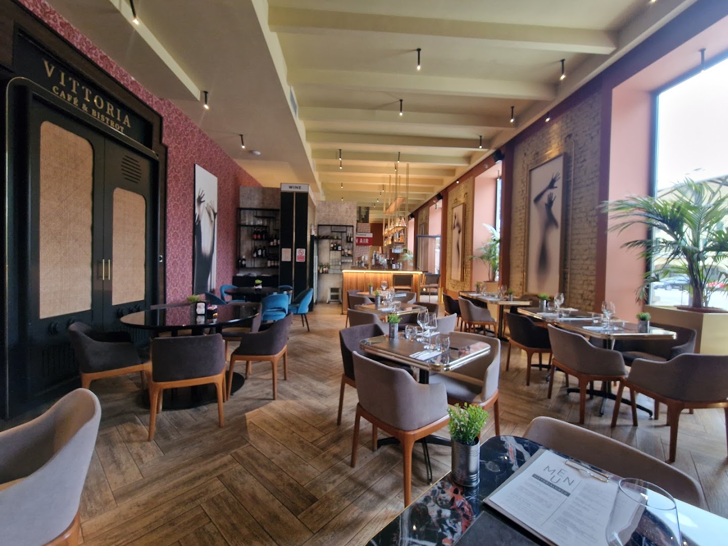 VITTORIA CAFÉ & BISTROT