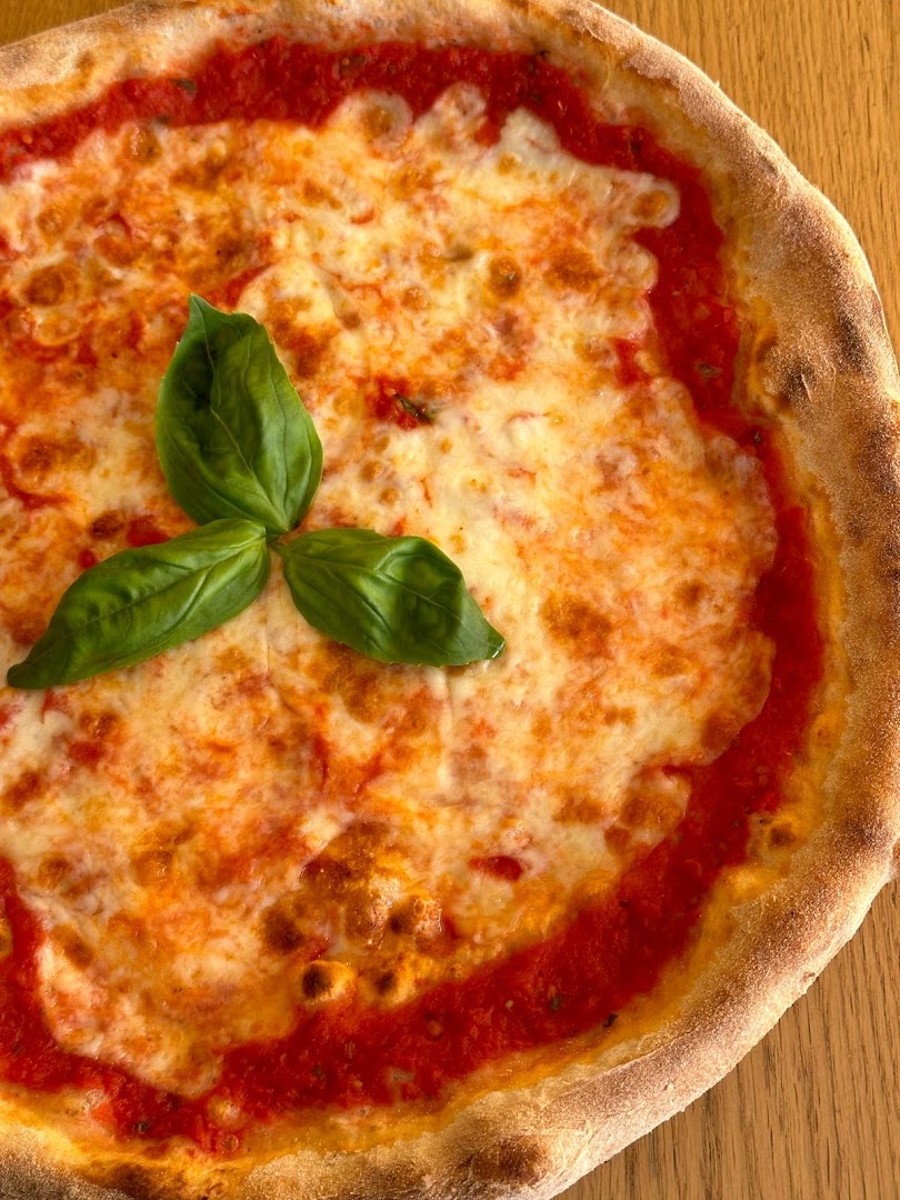Voglia di Pizza Opera, Opera