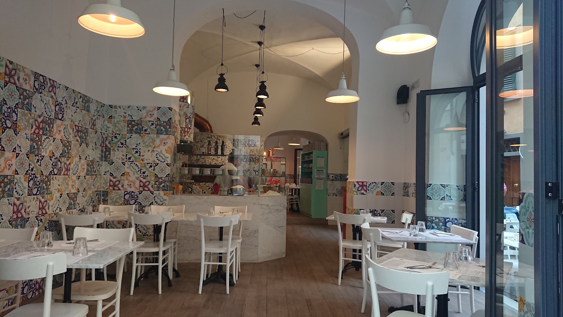 VOGLIA 'E TURNÀ- Pizzeria Napoletana