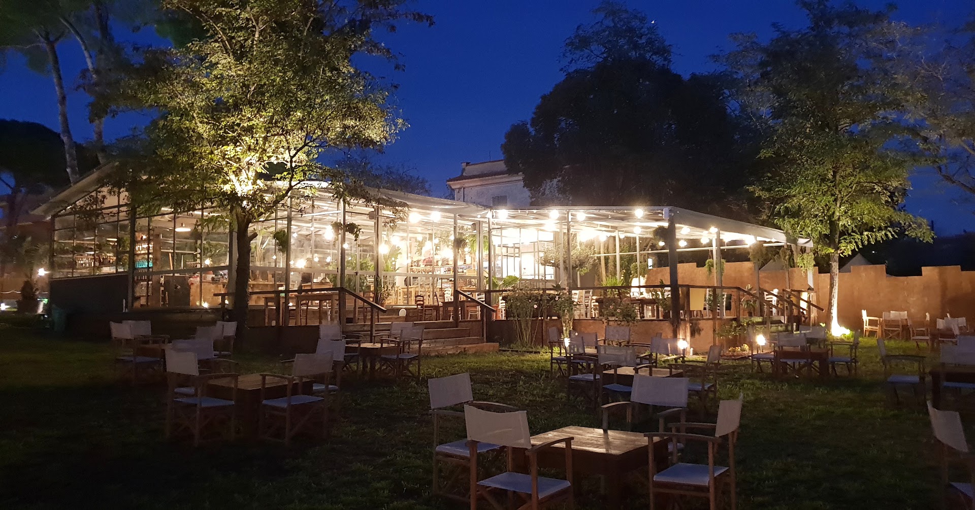 Voia food, wine & Cocktail bar