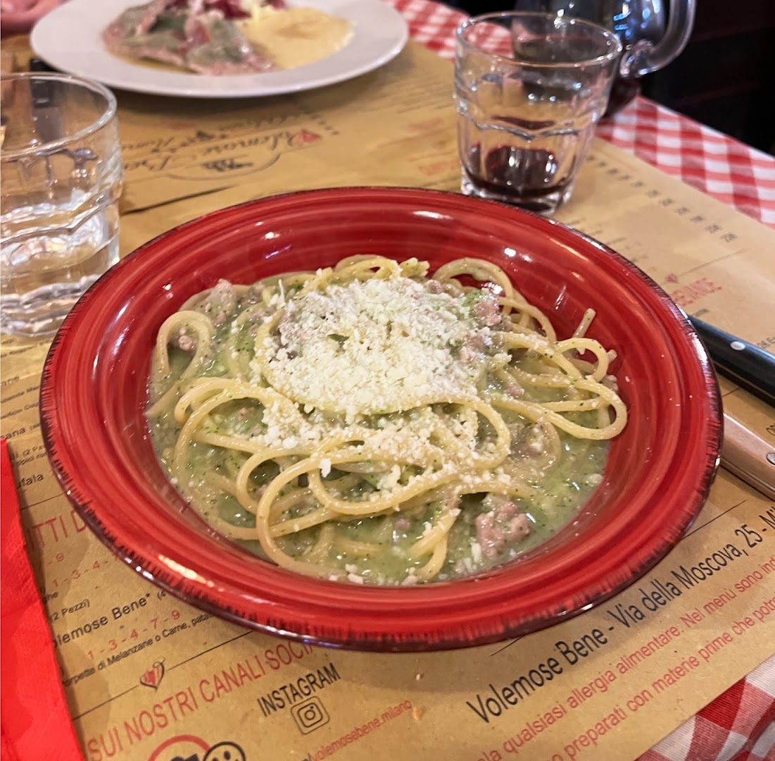 Volemose Bene | via Moscova, Milano