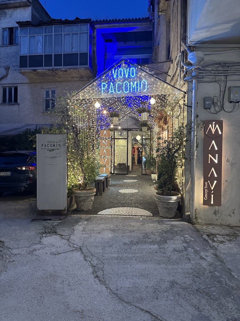 Vovo Pacomio, Caserta