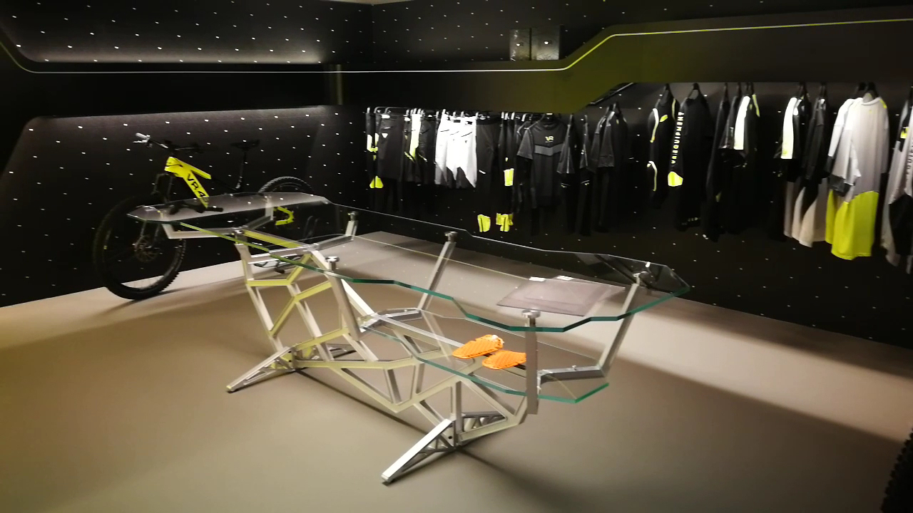 VR46 store