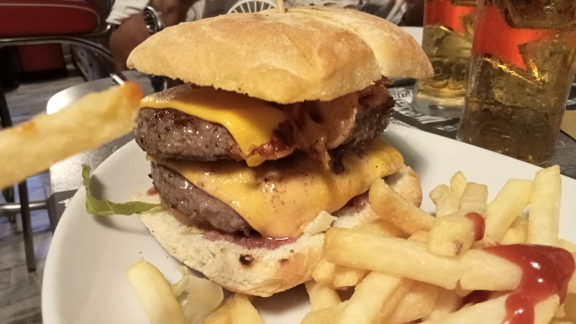 Vtwin Pub&Bar Restaurant