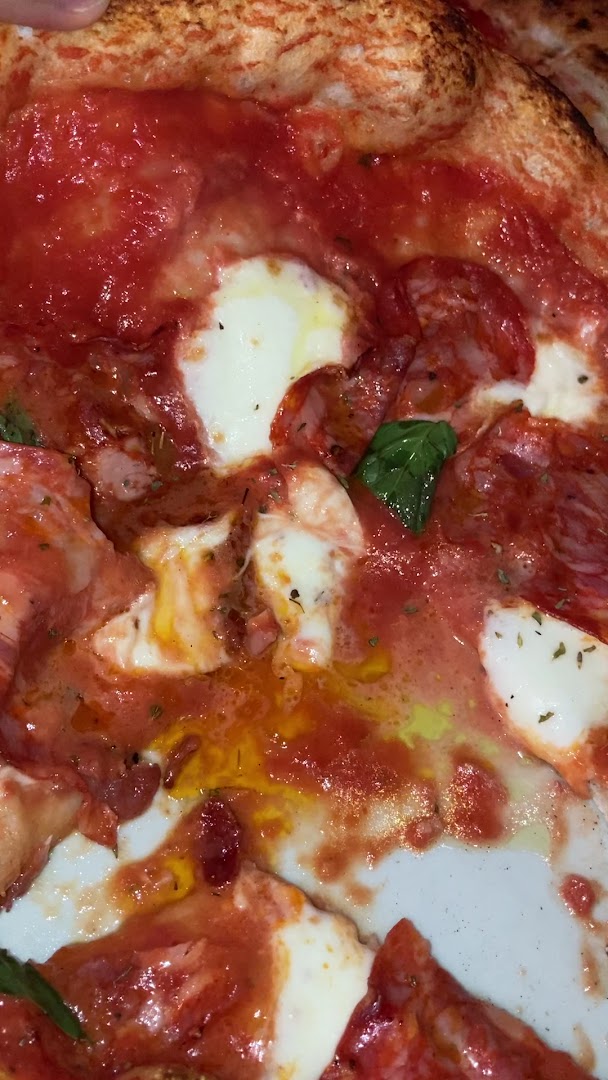 Vulcano Milano Pizza e Burger