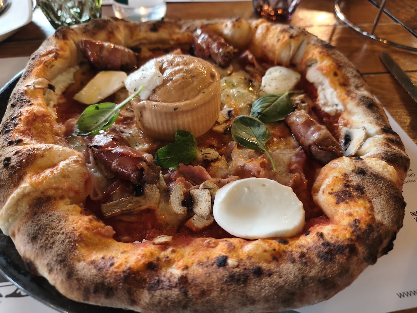 Vulcano Milano Pizza e Carne