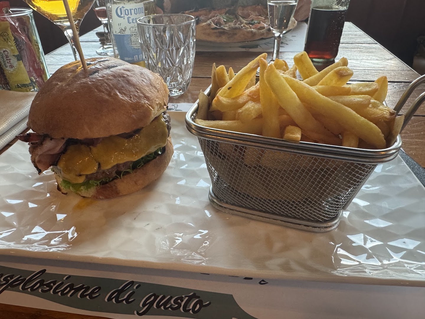 Vulcano Milano Pizza e Carne