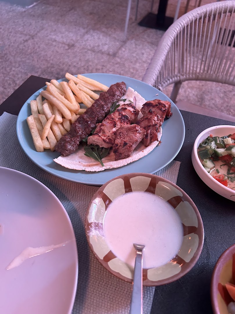 Waard Ristorante & Narghilè