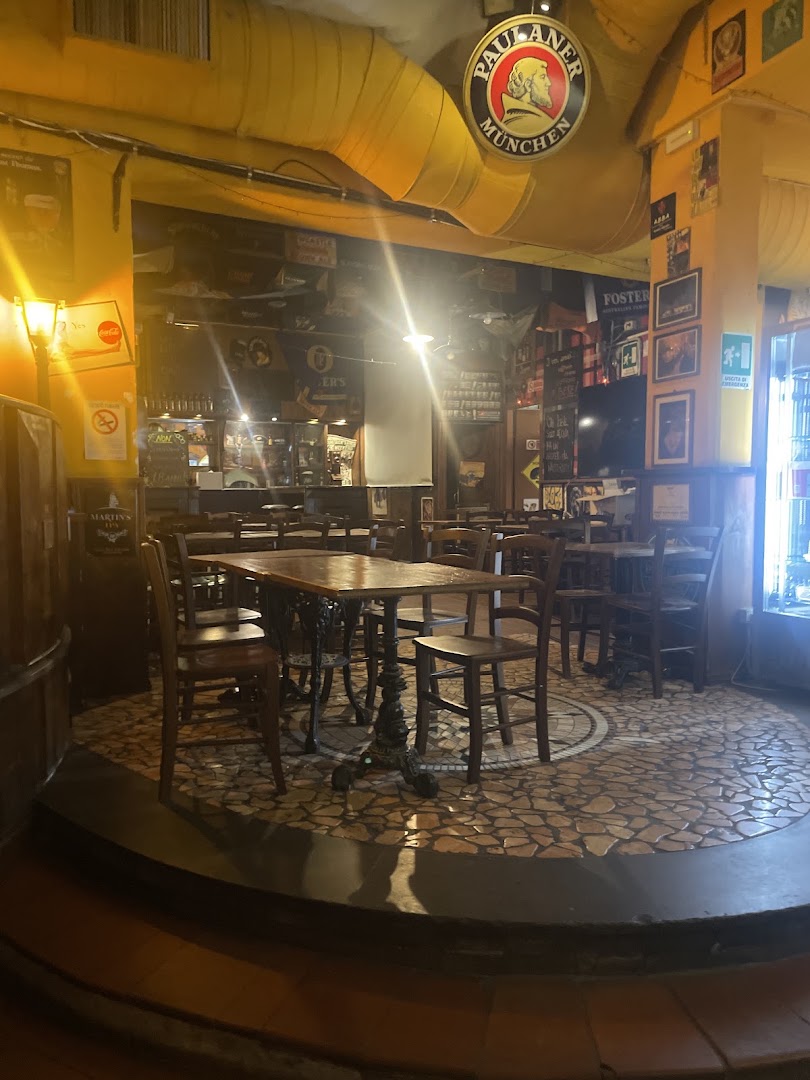 Wallace Pub
