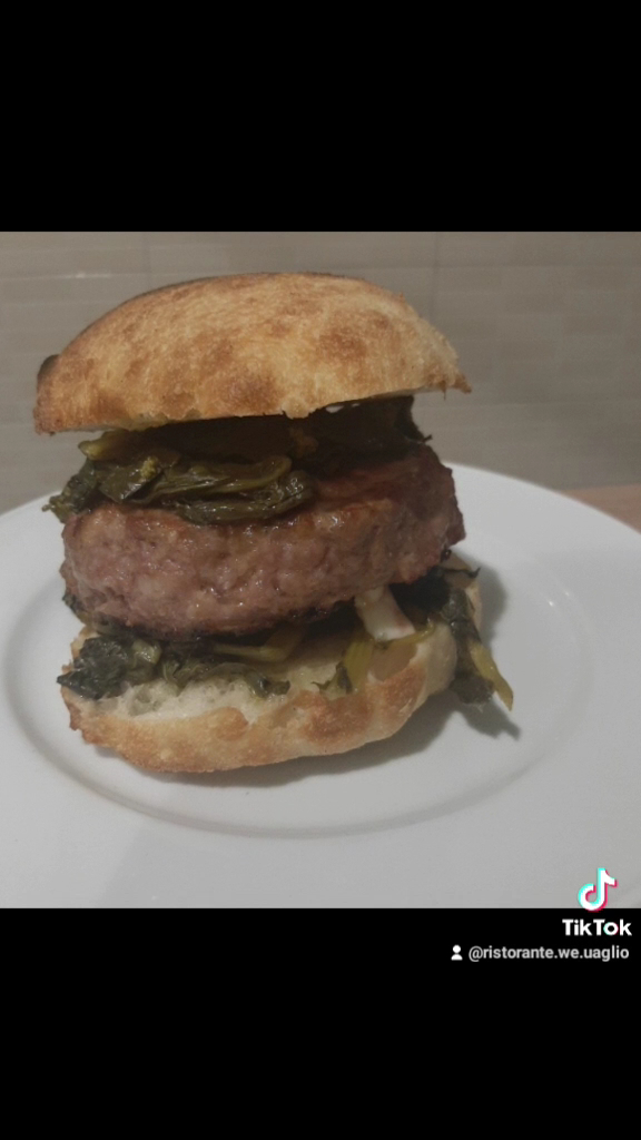 We Uagliò - Specialità Partenopee e pizza, Milano