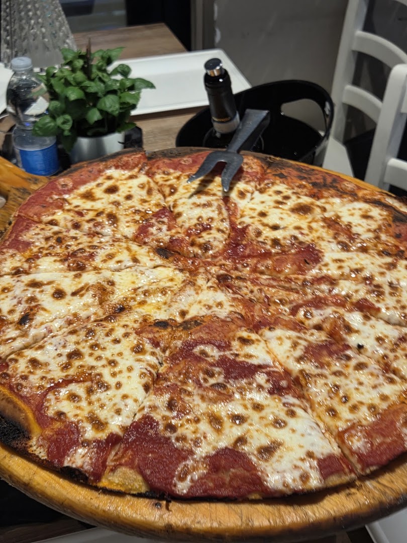 Weekend Pizzeria Bistrot Cafè