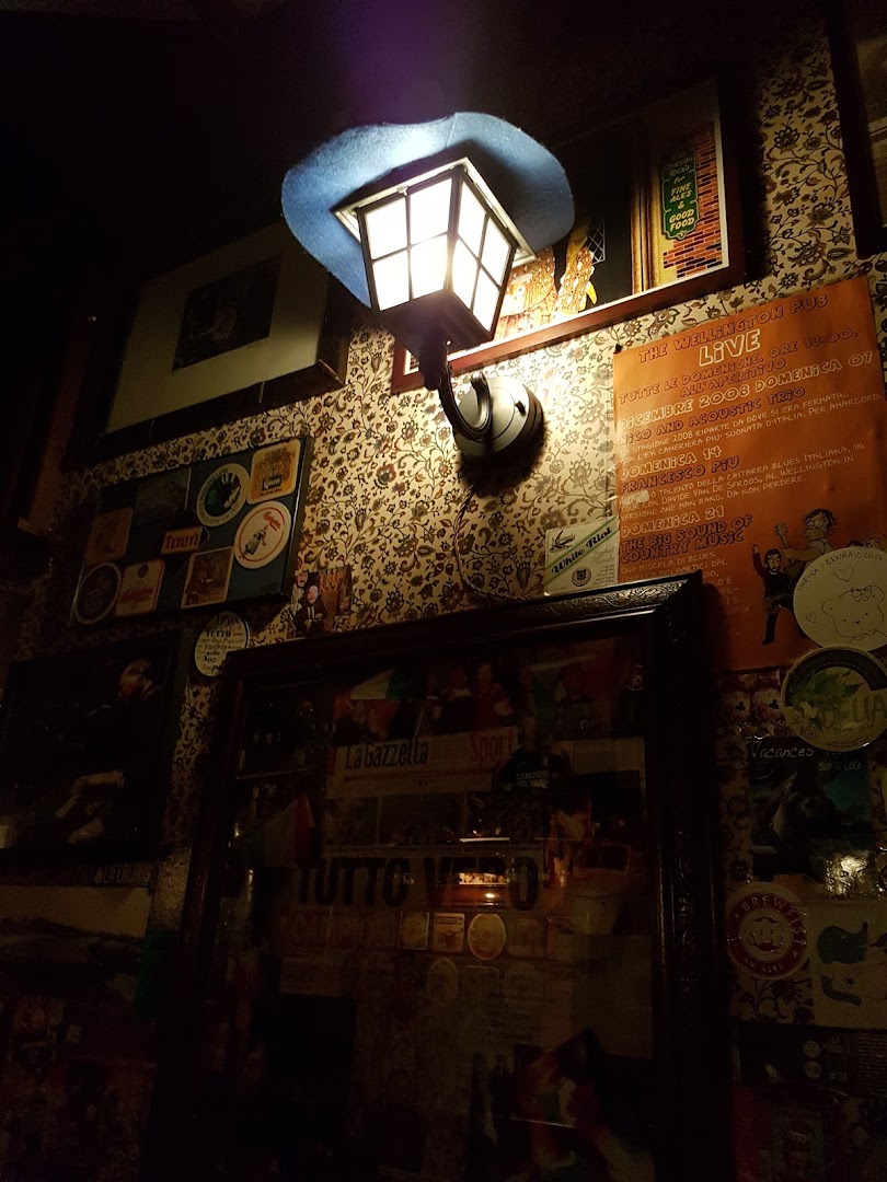 Wellington Pub
