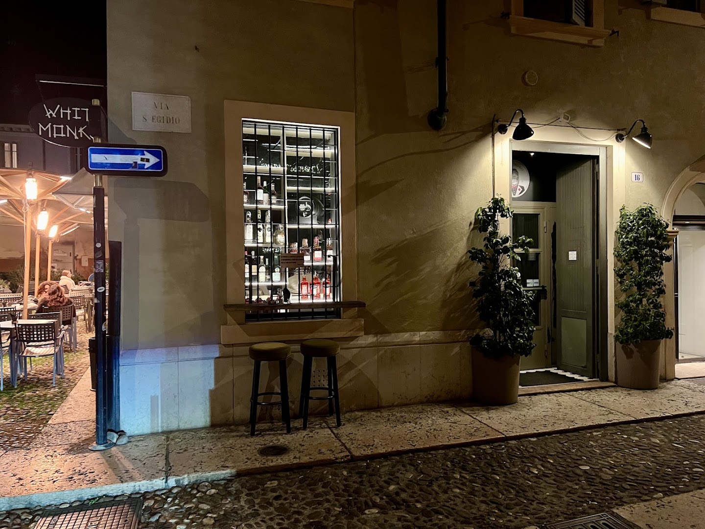 White Monkey | Verona