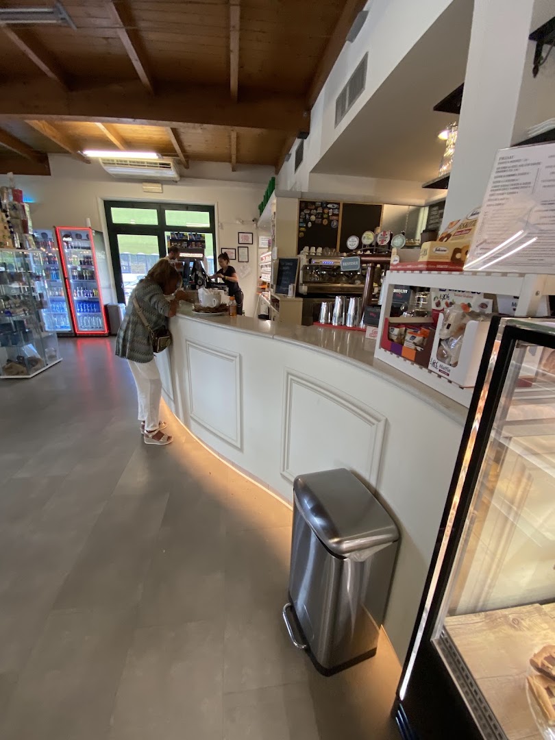 Whole Cafe' 361 Station