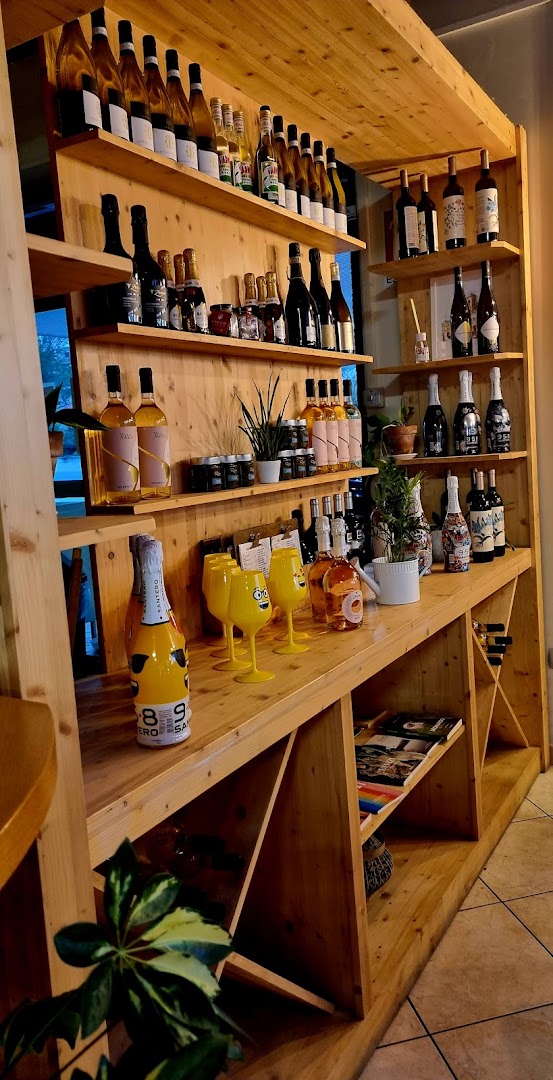 Whole Cafe' 361 Station