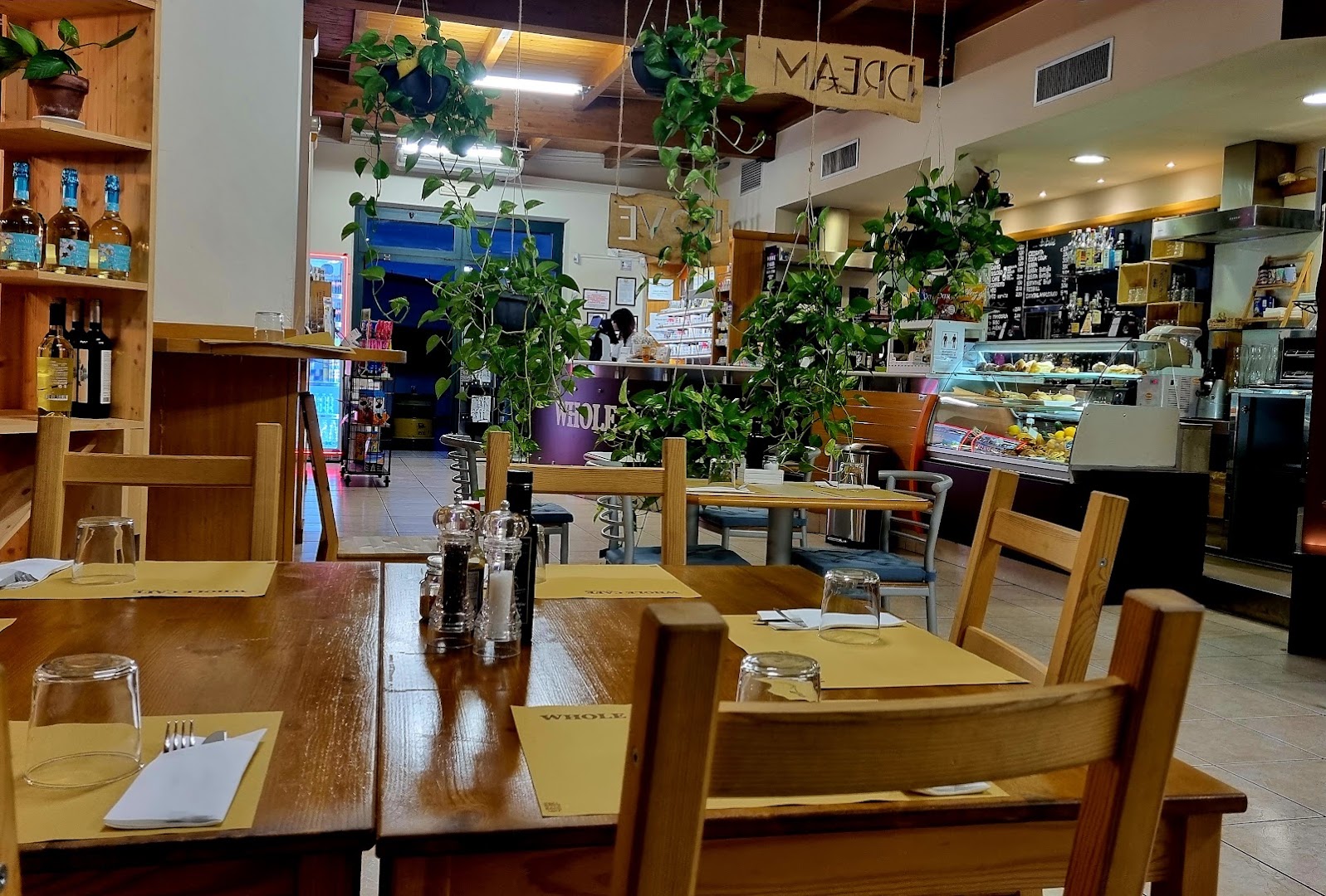 Whole Cafe' 361 Station