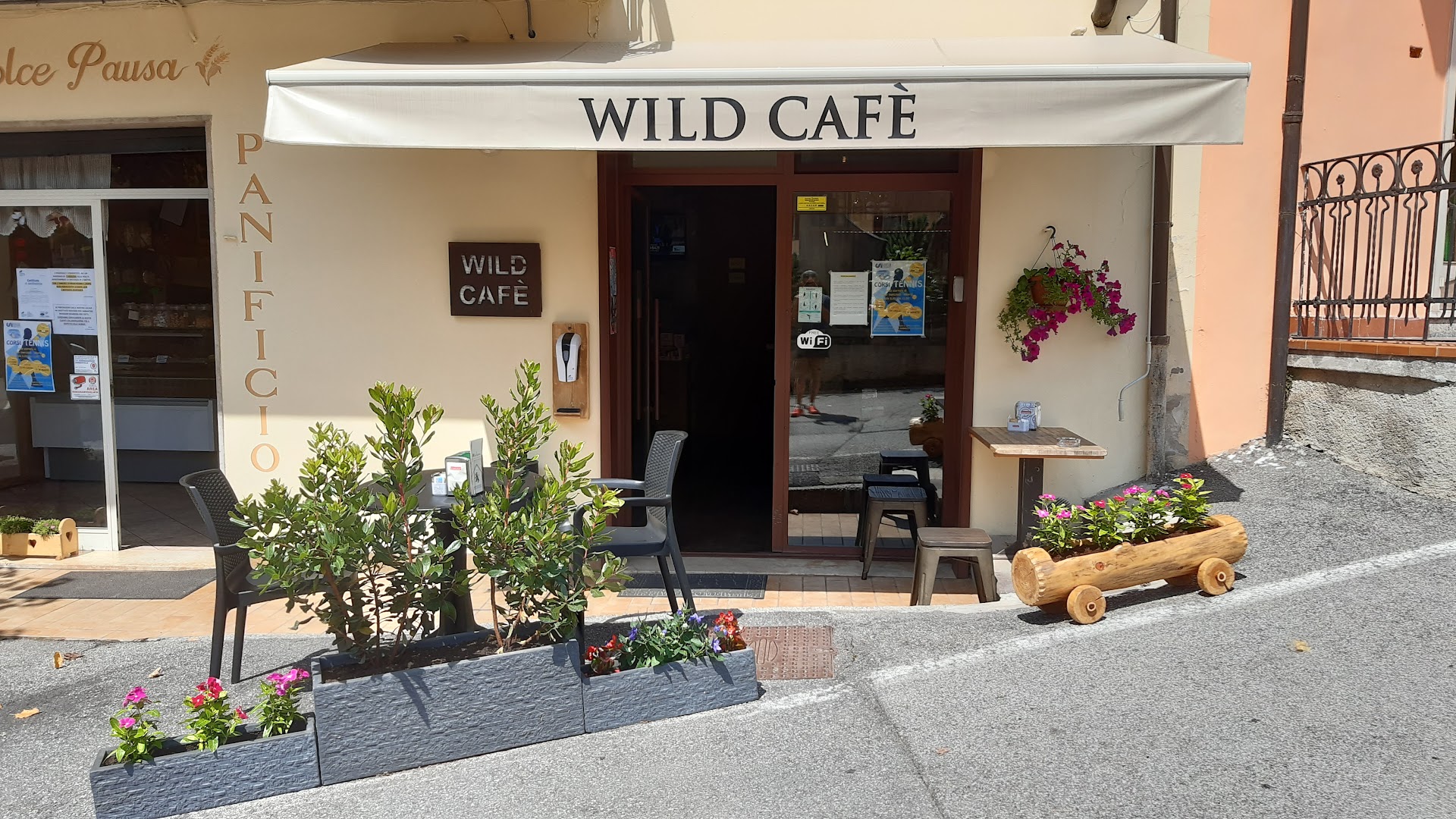Wild Café