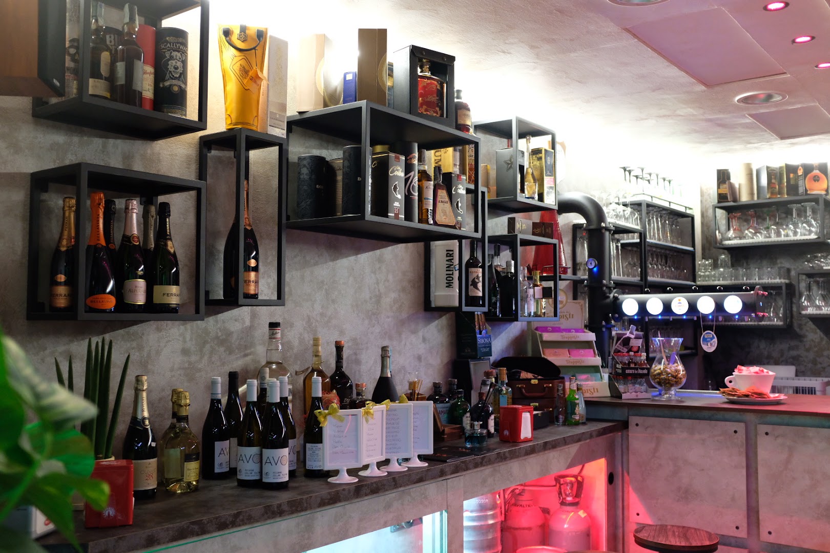 Willi’s Bar di Rossi Costantino