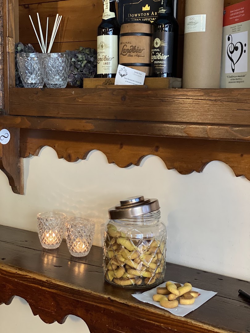 Wine Bar Al Tarlo Snack Spritz Tramezzini Colazioni