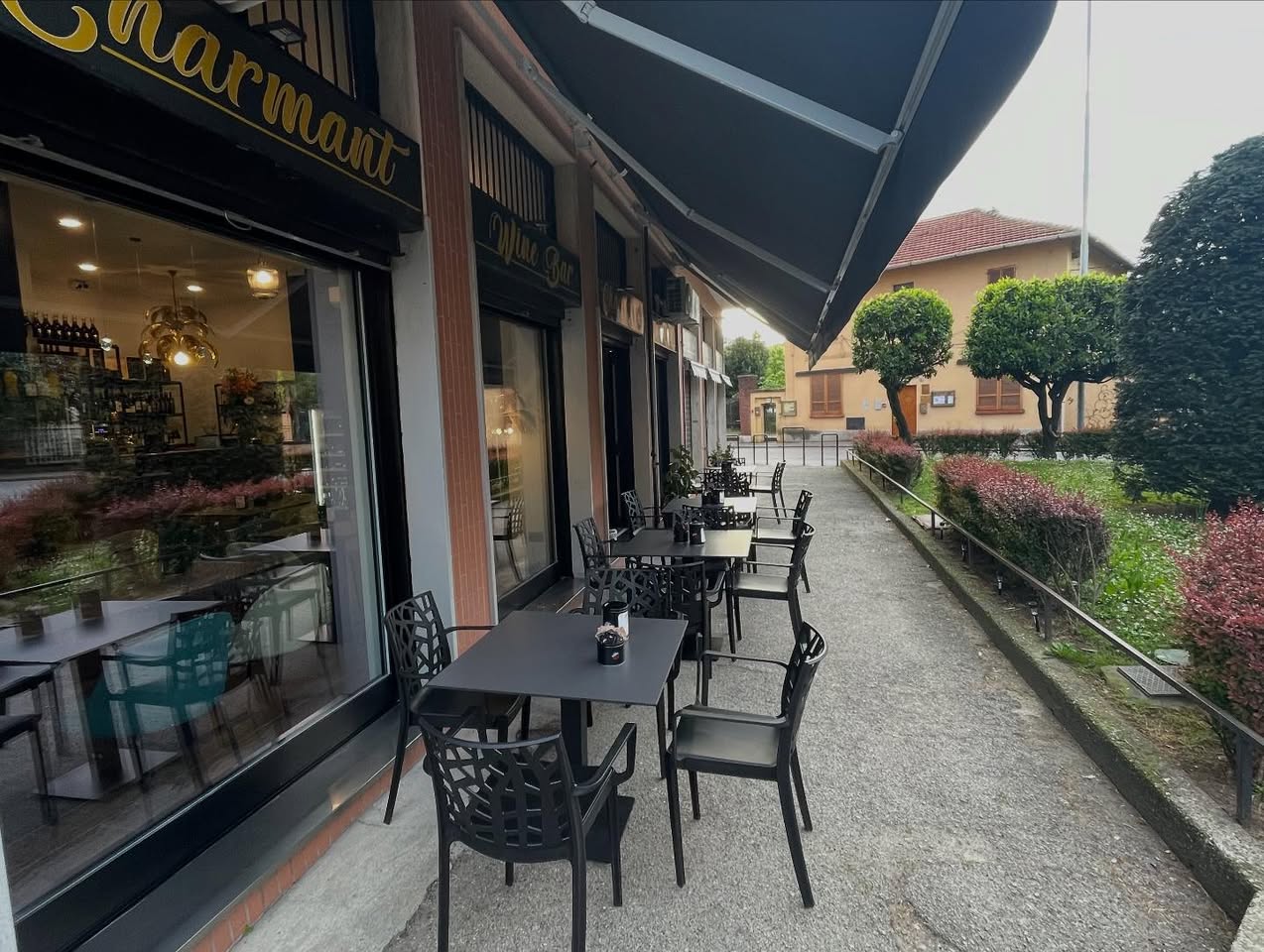 Wine Bar Charmant, San Giuliano Milanese