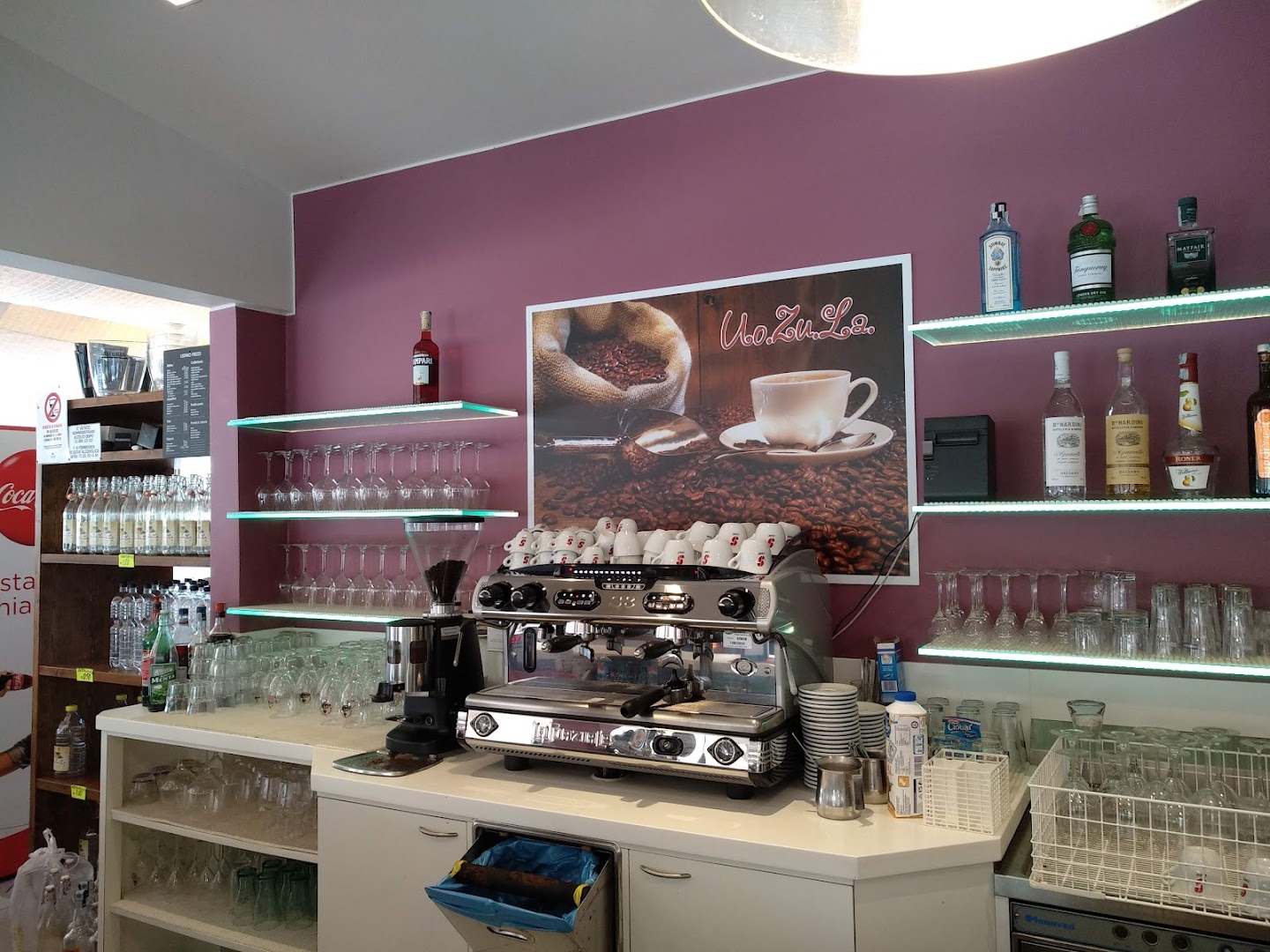 Wine Bar Uo.Zu.La. Snack Cocktail Ice Cream