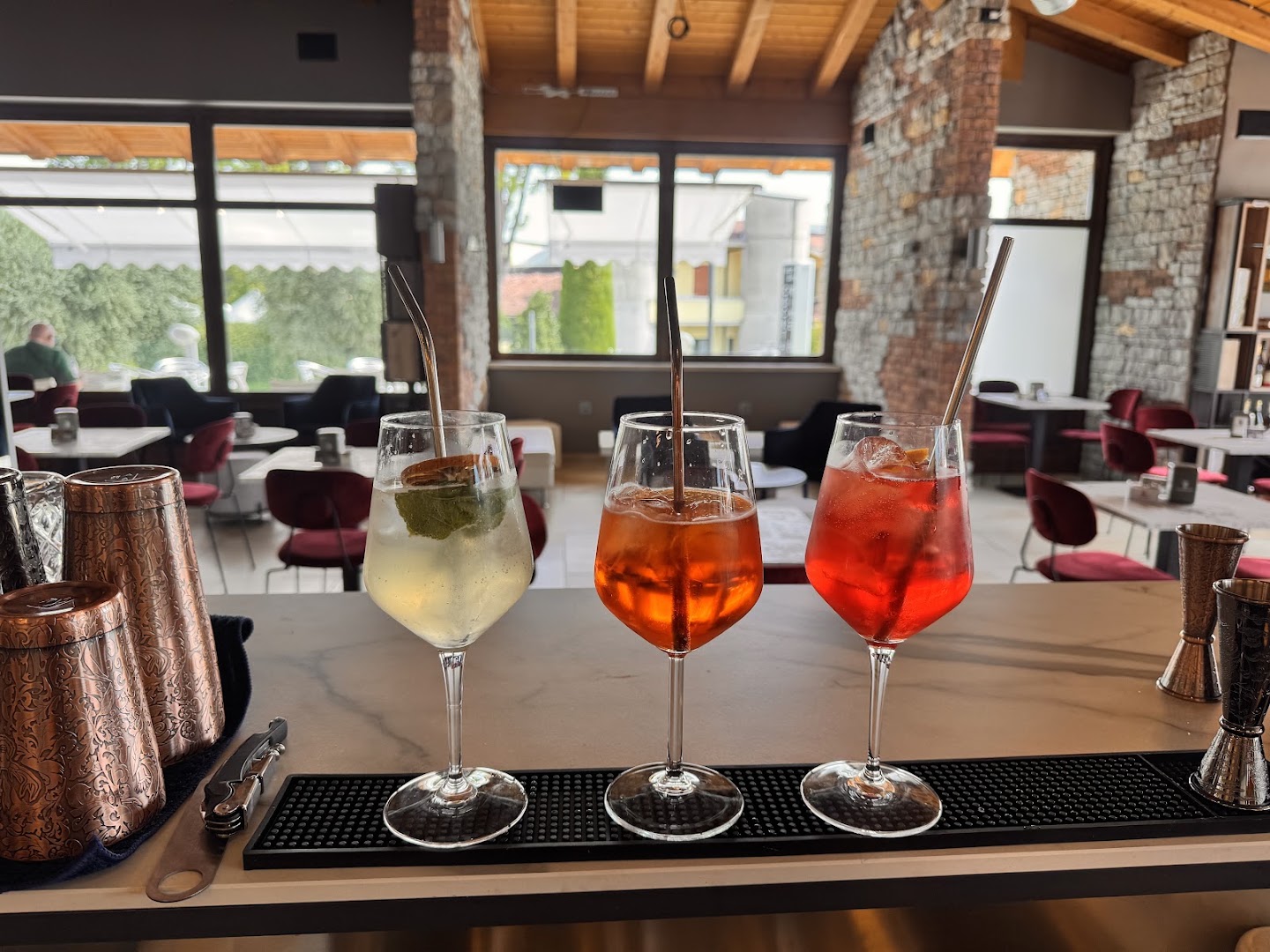 Wine & cocktail bar Carpe Diem