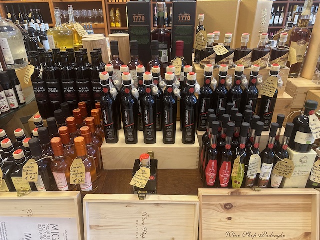 Wine Shop Padenghe Cantina di Soave