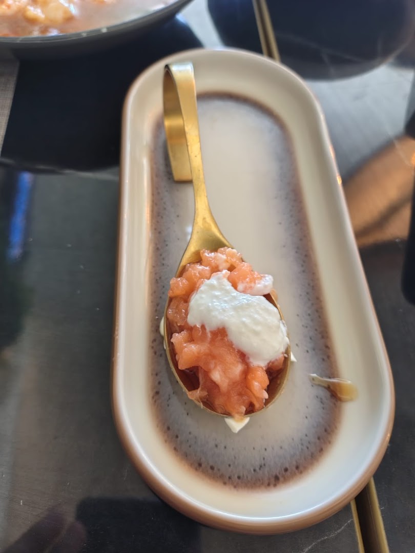 Wmin sushi restaurant